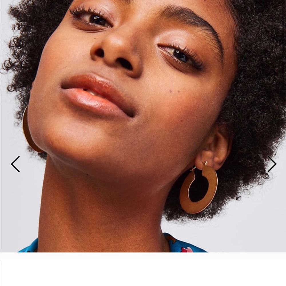Loft flat hoop earring - Picture 3 of 7